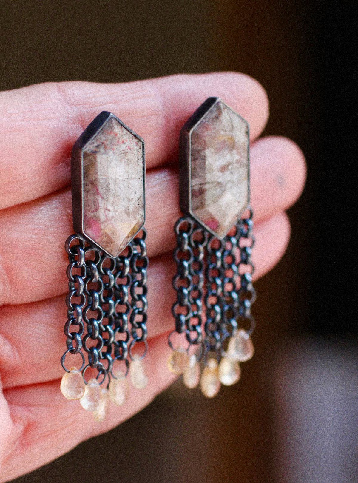 Cobalto Calcite & Sunstone Fringe Game Earrings