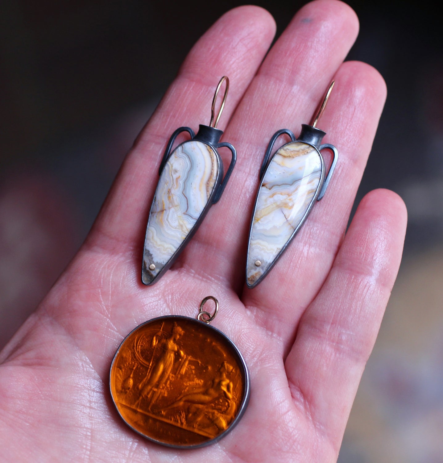 Amphora Earrings in Lace Agate with 14k Gold